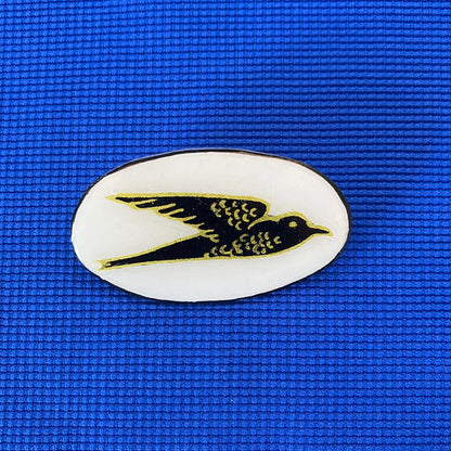 Hirondelle bleue fond jaune